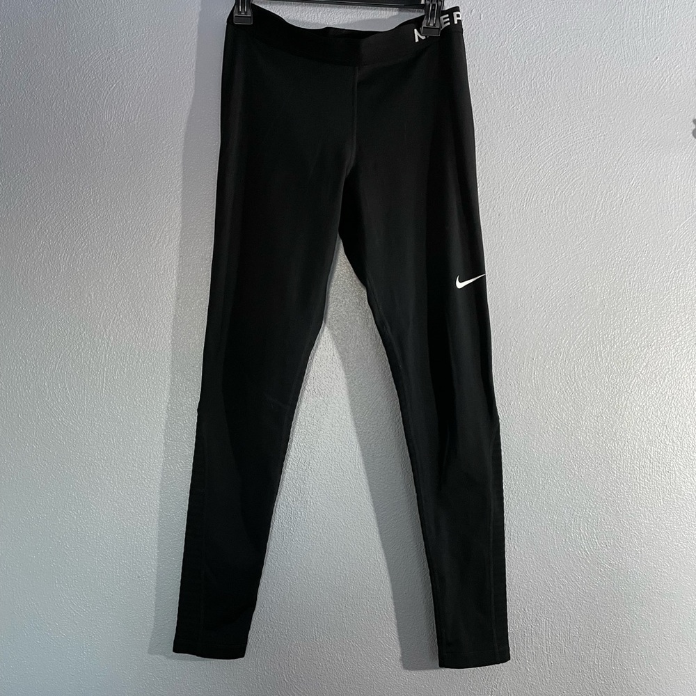 Nike Pro Women’s Dri-FIT Leggings Large